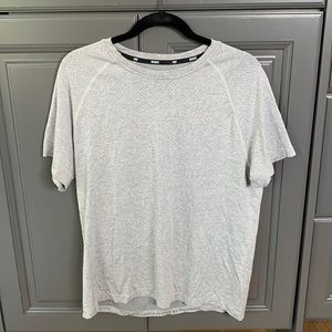 Rhone T Shirt. Size L